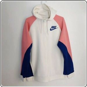 Womens Nike sport wear sweatshirt full zipper